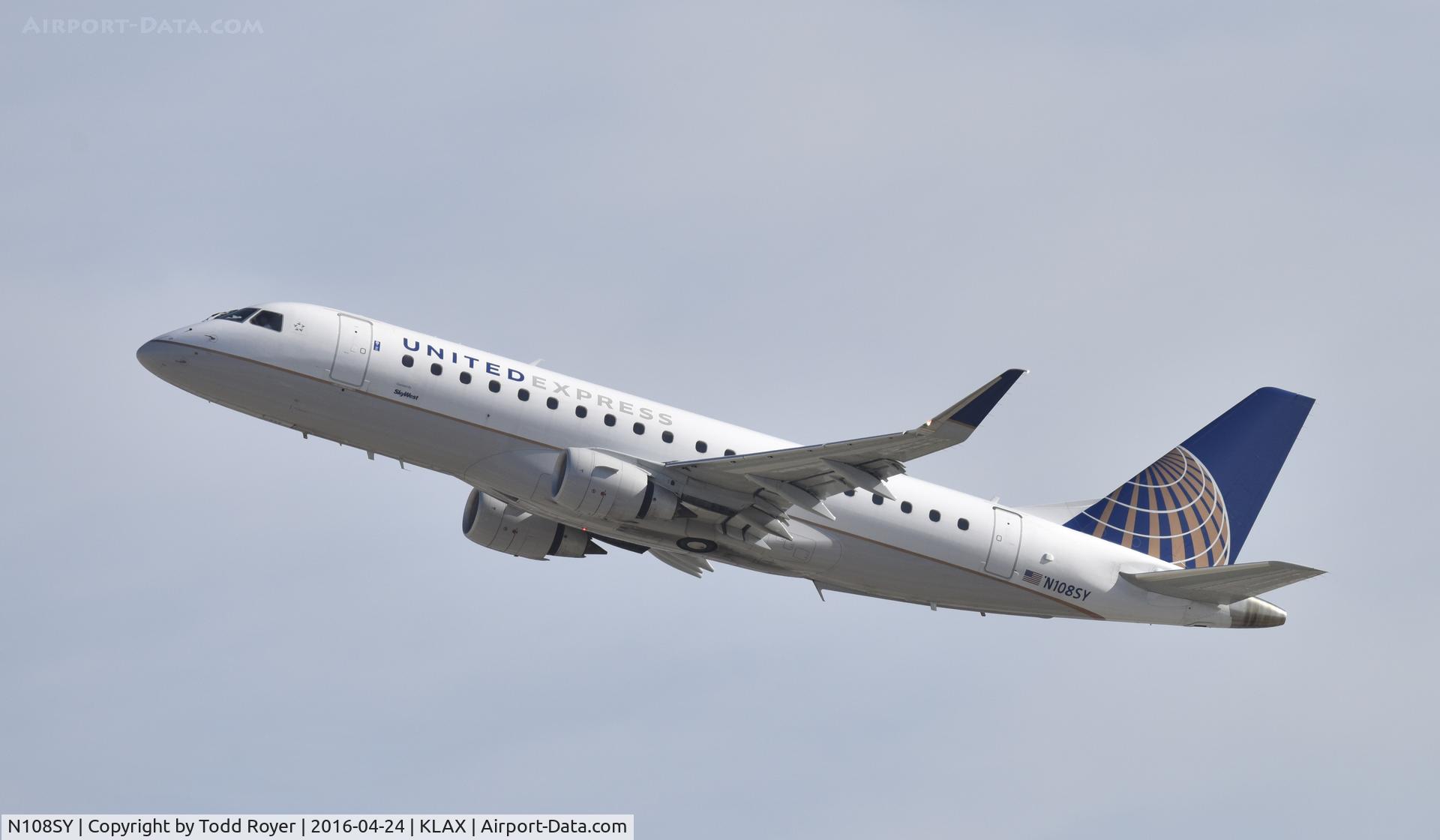 N108SY, 2014 Embraer 175LR (ERJ-170-200LR) C/N 17000401, Departing LAX