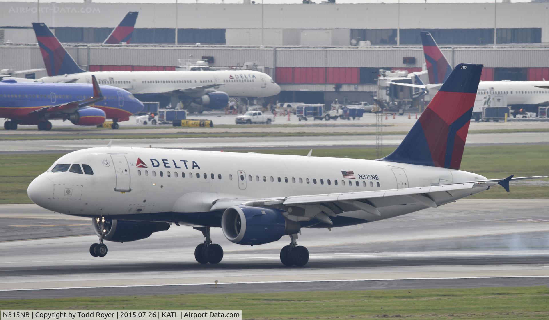 N315NB, 2000 Airbus A319-114 C/N 1230, Arriving at Atlanta