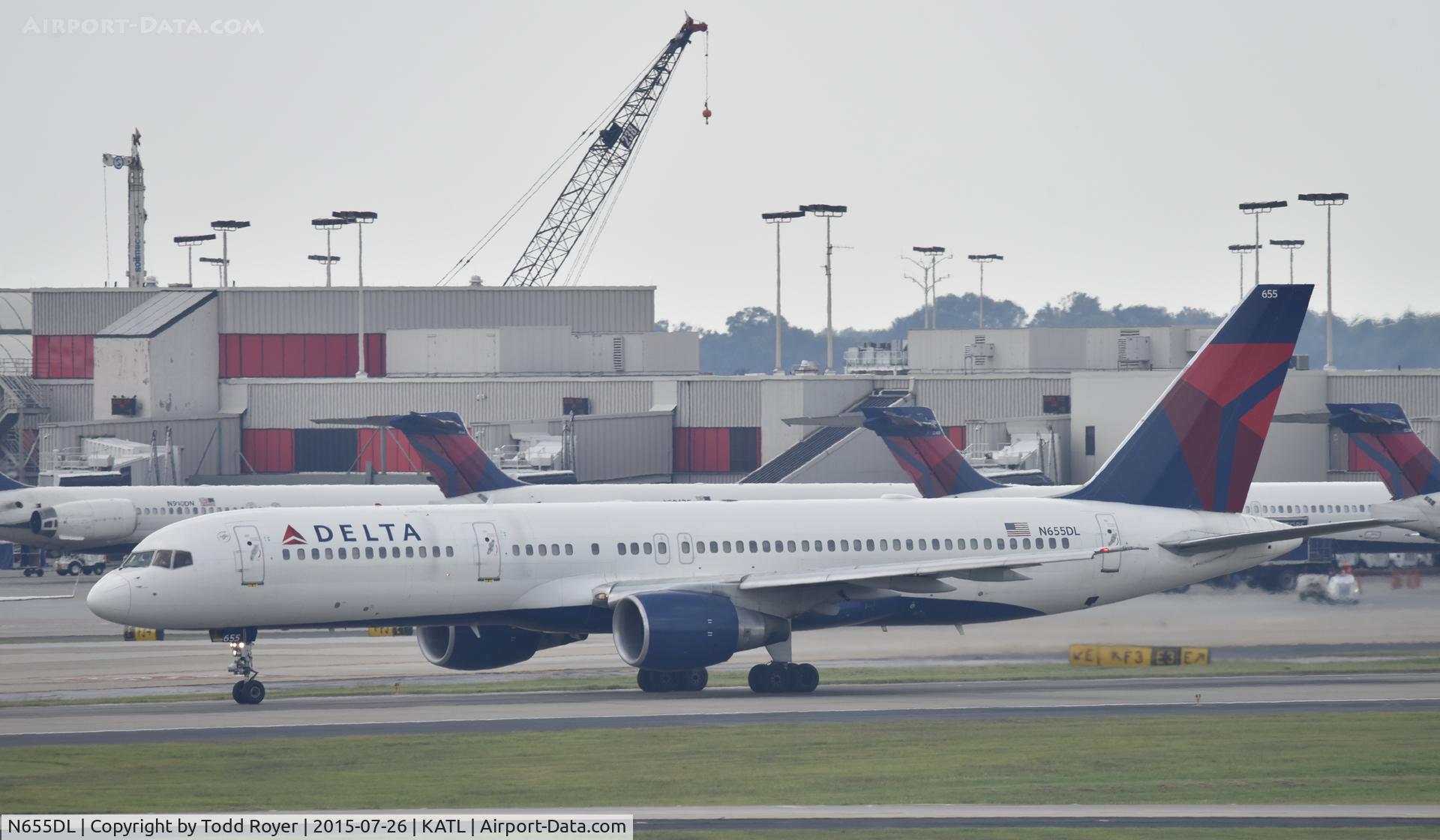 N655DL, 1990 Boeing 757-232 C/N 24395, Departing Atlanta