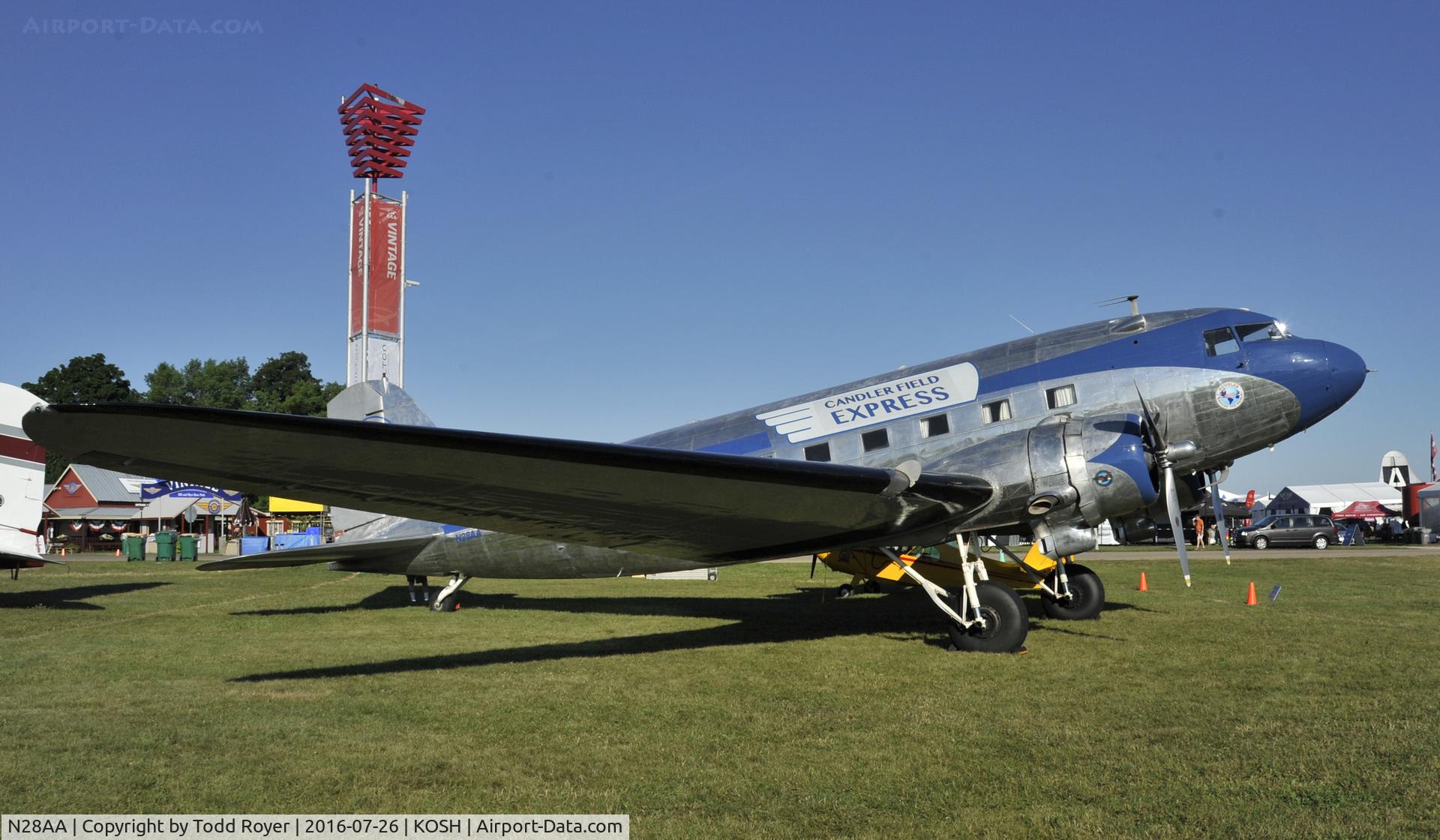 N28AA, 1940 Douglas DC-3A C/N 2239, Airventure 2016