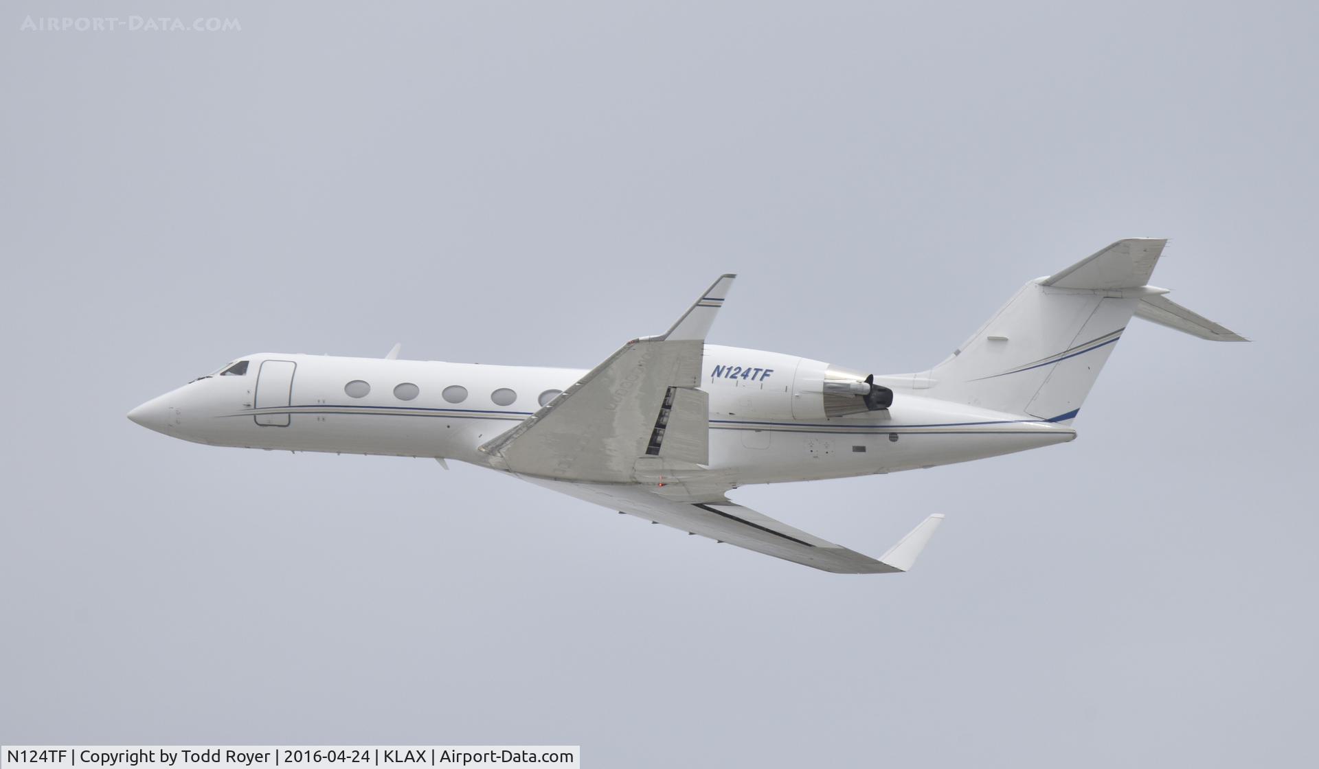 N124TF, Gulfstream Aerospace G-IV C/N 1004, Departing LAX