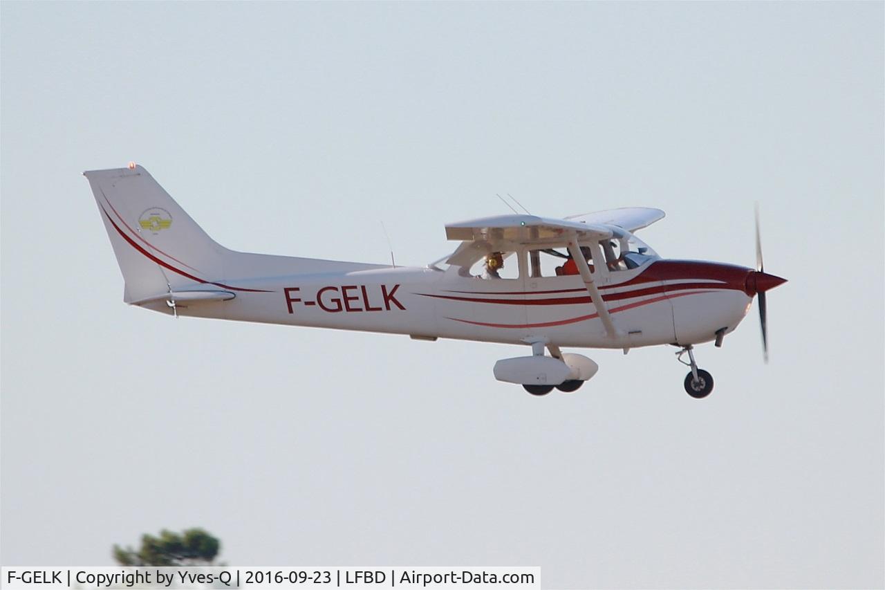 F-GELK, Reims F172N Skyhawk C/N 1811, Reims F172N Skyhawk, On final rwy 05, Bordeaux Mérignac airport (LFBD-BOD)