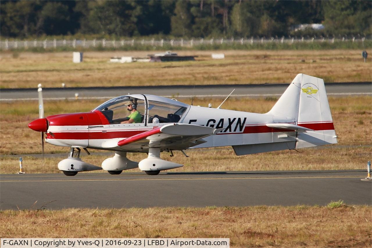 F-GAXN, Robin R-2160 Alpha Sport C/N 152, Robin R-2160 Alpha Sport, Taxiing to holding point Delta rwy 05, Bordeaux Mérignac airport (LFBD-BOD)