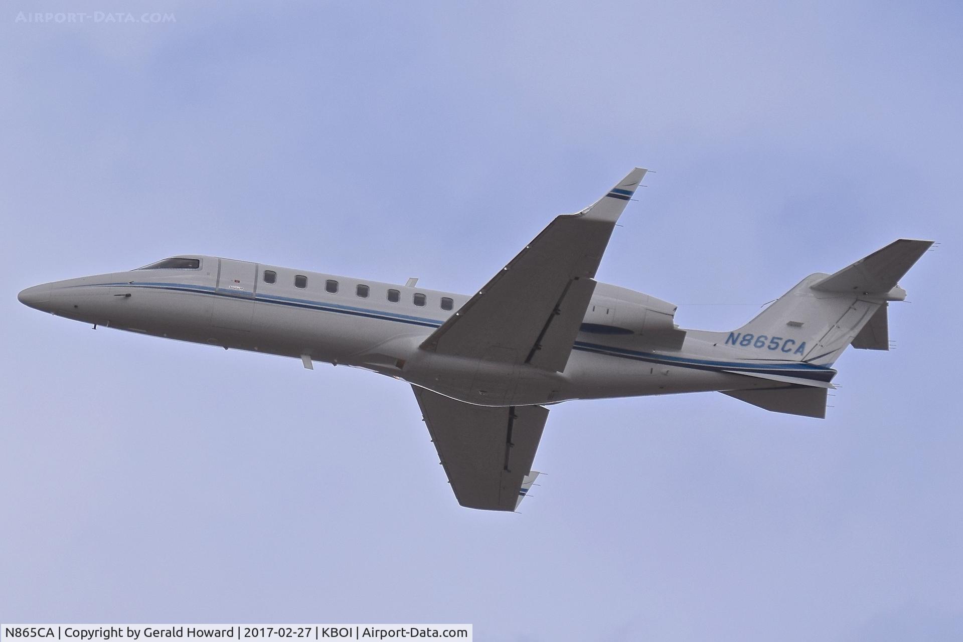 N865CA, 2001 Learjet 45 C/N 45-193, Departing BOI.