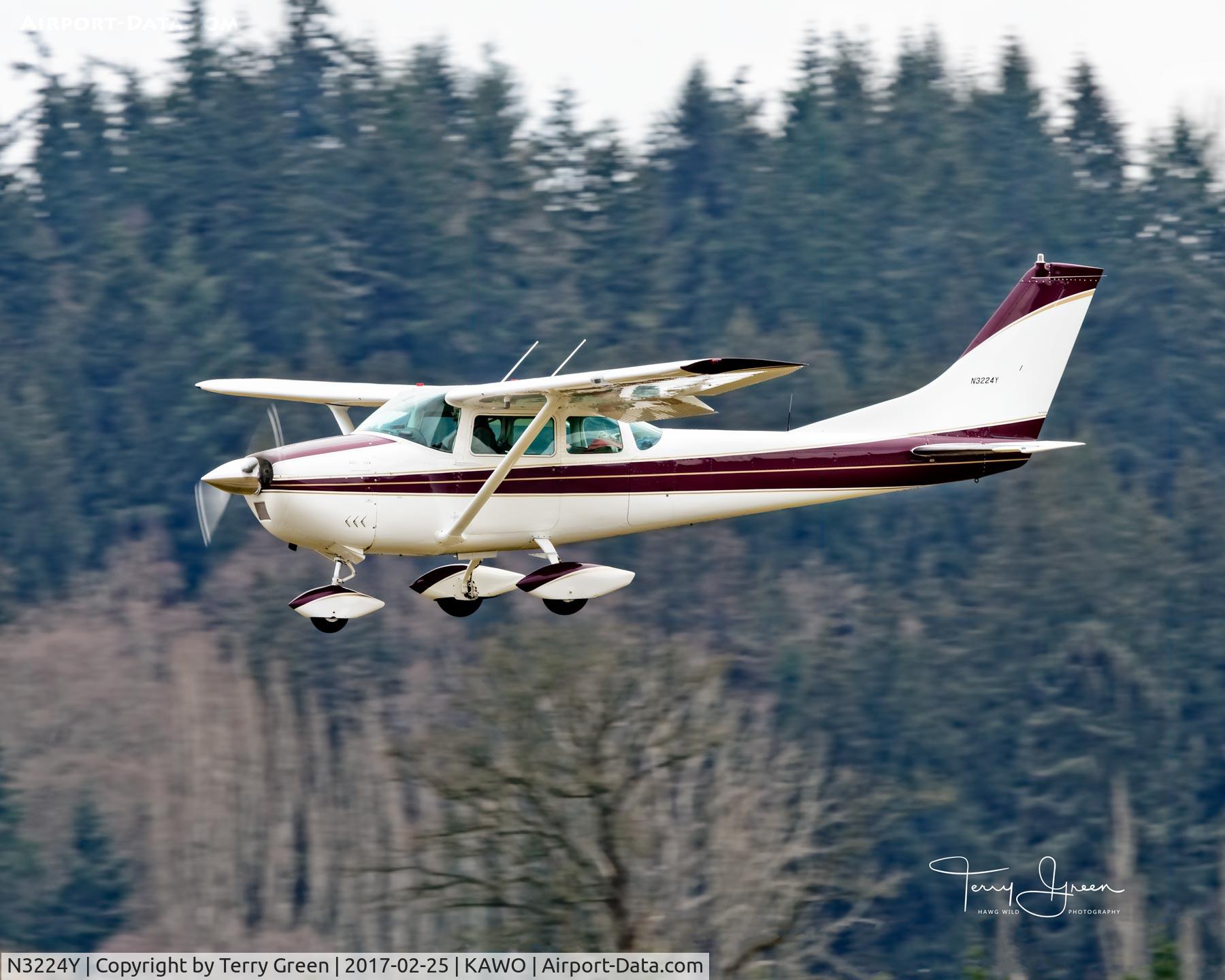 N3224Y, 1962 Cessna 182E Skylane C/N 18254224, KAWO