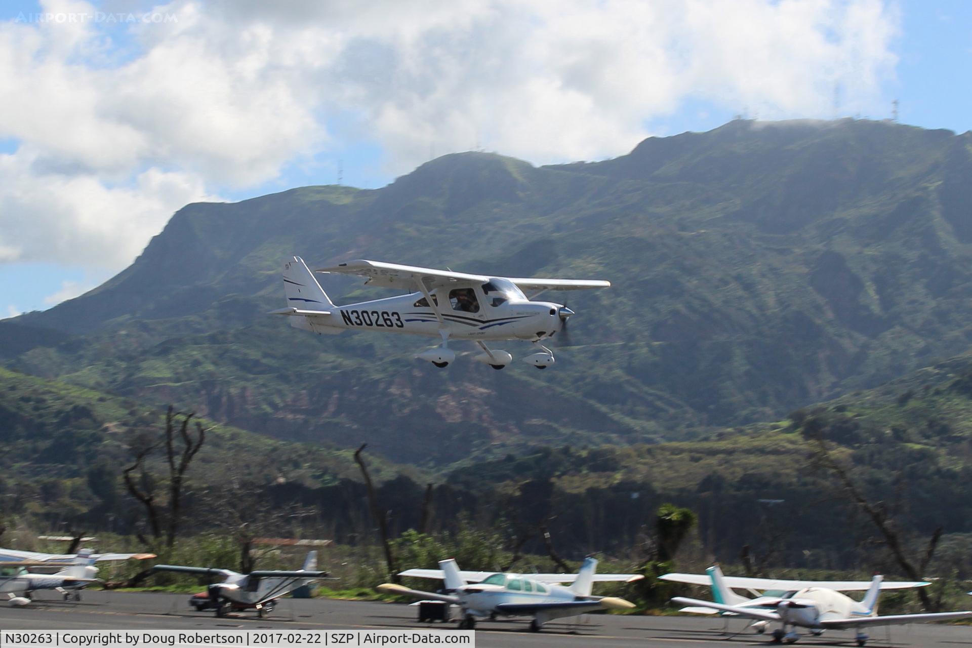 N30263, Cessna 162 Skycatcher C/N 16200092, 2011 Cessna 162 SKYCATCHER LSA, Continental O-200D lightweight 100 Hp, arrival landing Rwy 22