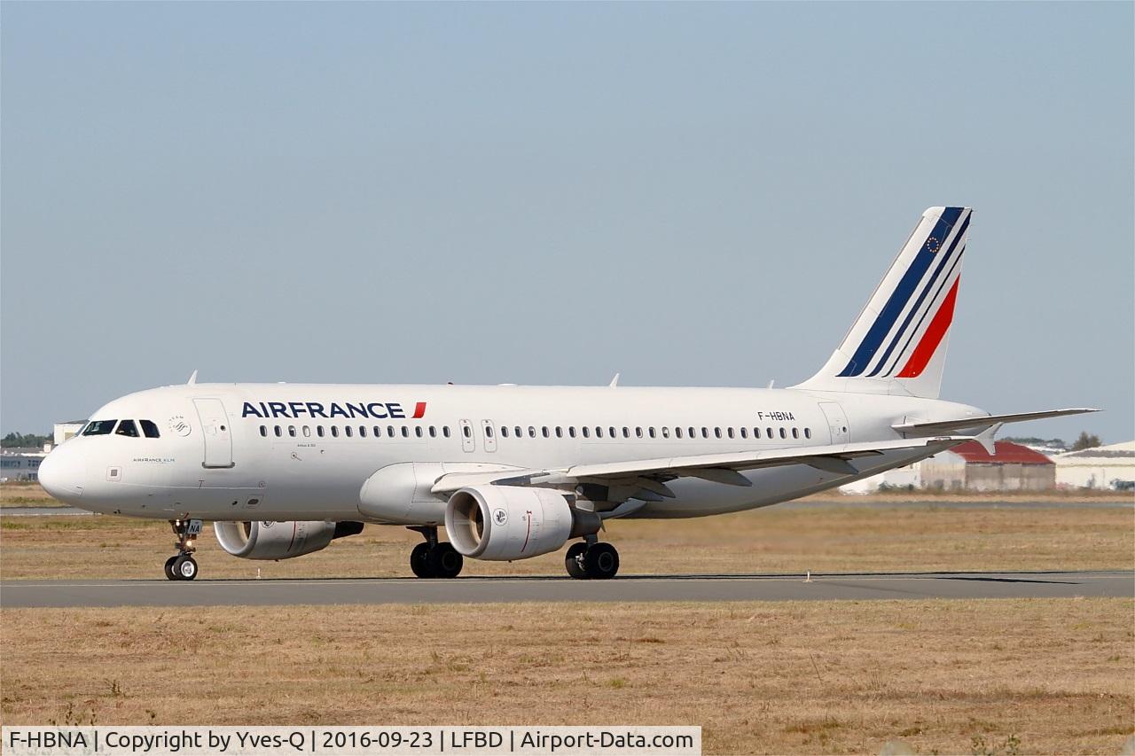 F-HBNA, 2010 Airbus A320-214 C/N 4335, Airbus A320-214, Taxiing to holding point Delta rwy 05, Bordeaux Mérignac airport (LFBD-BOD)