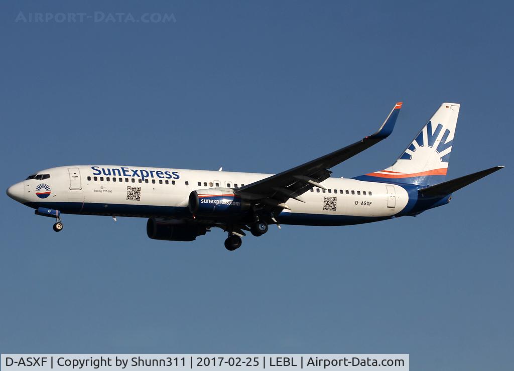 D-ASXF, 2004 Boeing 737-8AS C/N 33558, Landing rwy 25R