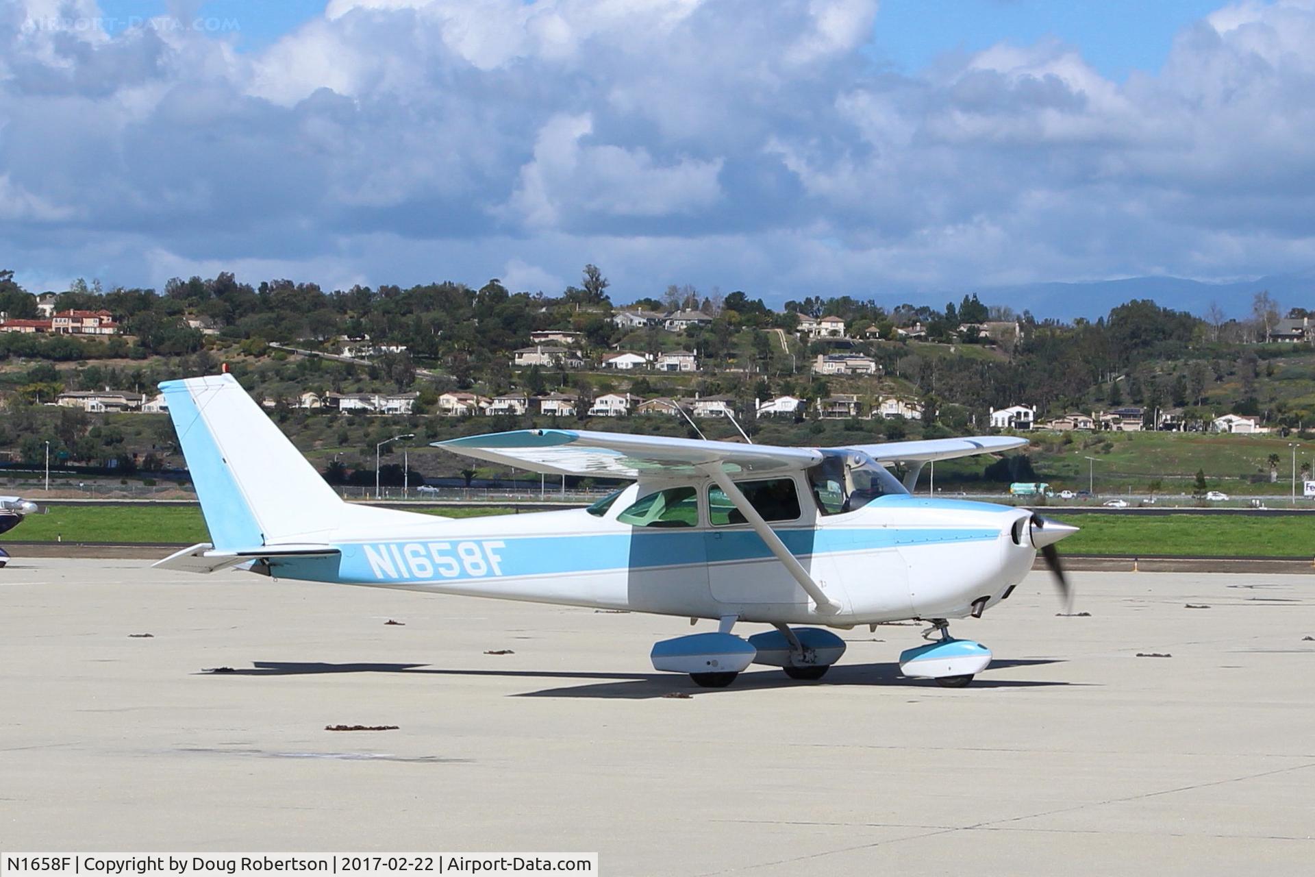 N1658F, 1966 Cessna 172H C/N 172-55053, 1966 Cessna 172H SKYHAWK, Continental O-300 145 Hp 6 cylinder, taxi
