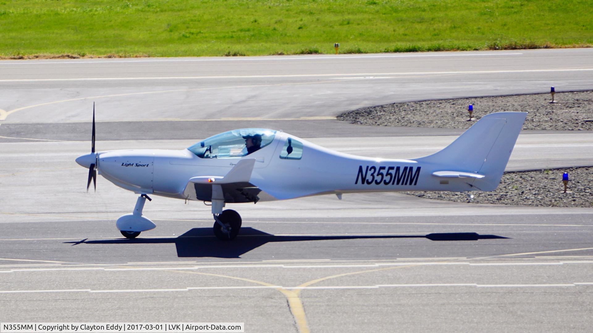 N355MM, 2009 Aerospool WT-9 Dynamic C/N DY334/2009, Livermore Airport 2017