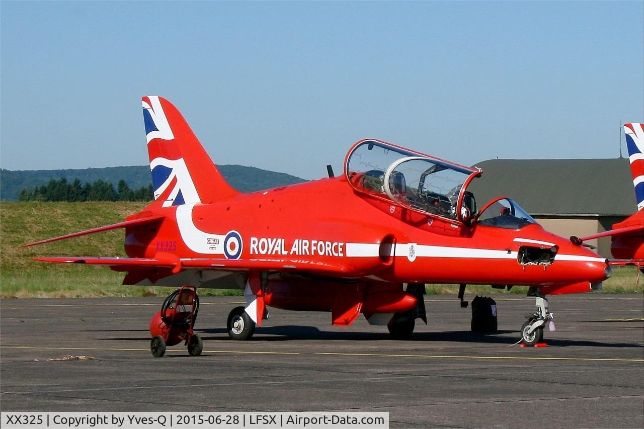 XX325, 1980 Hawker Siddeley Hawk T.1 C/N 169/312150, Royal Air Force Red Arrows Hawker Siddeley Hawk T.1, Static display, Luxeuil-St Sauveur Air Base 116 (LFSX) Open day 2015