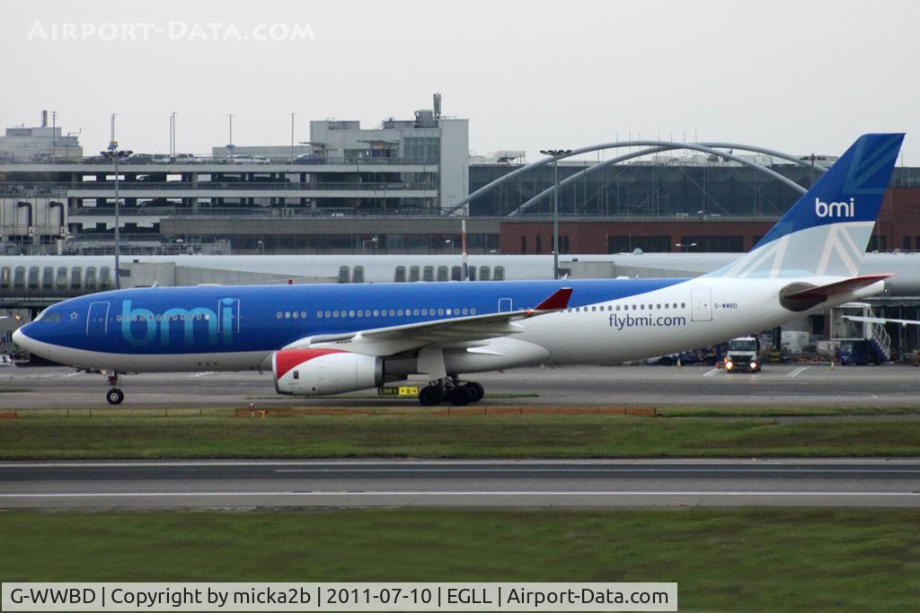 G-WWBD, 2001 Airbus A330-243 C/N 401, Taxiing