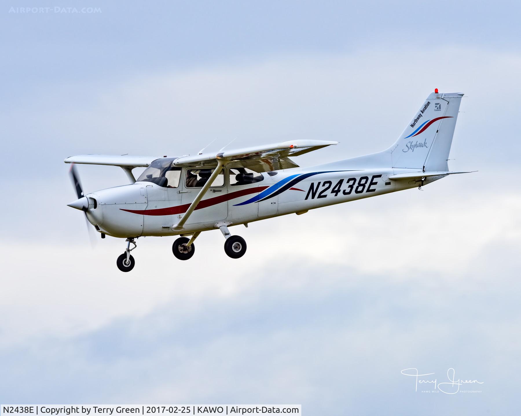 N2438E, 2000 Cessna 172R C/N 17280878, KAWO