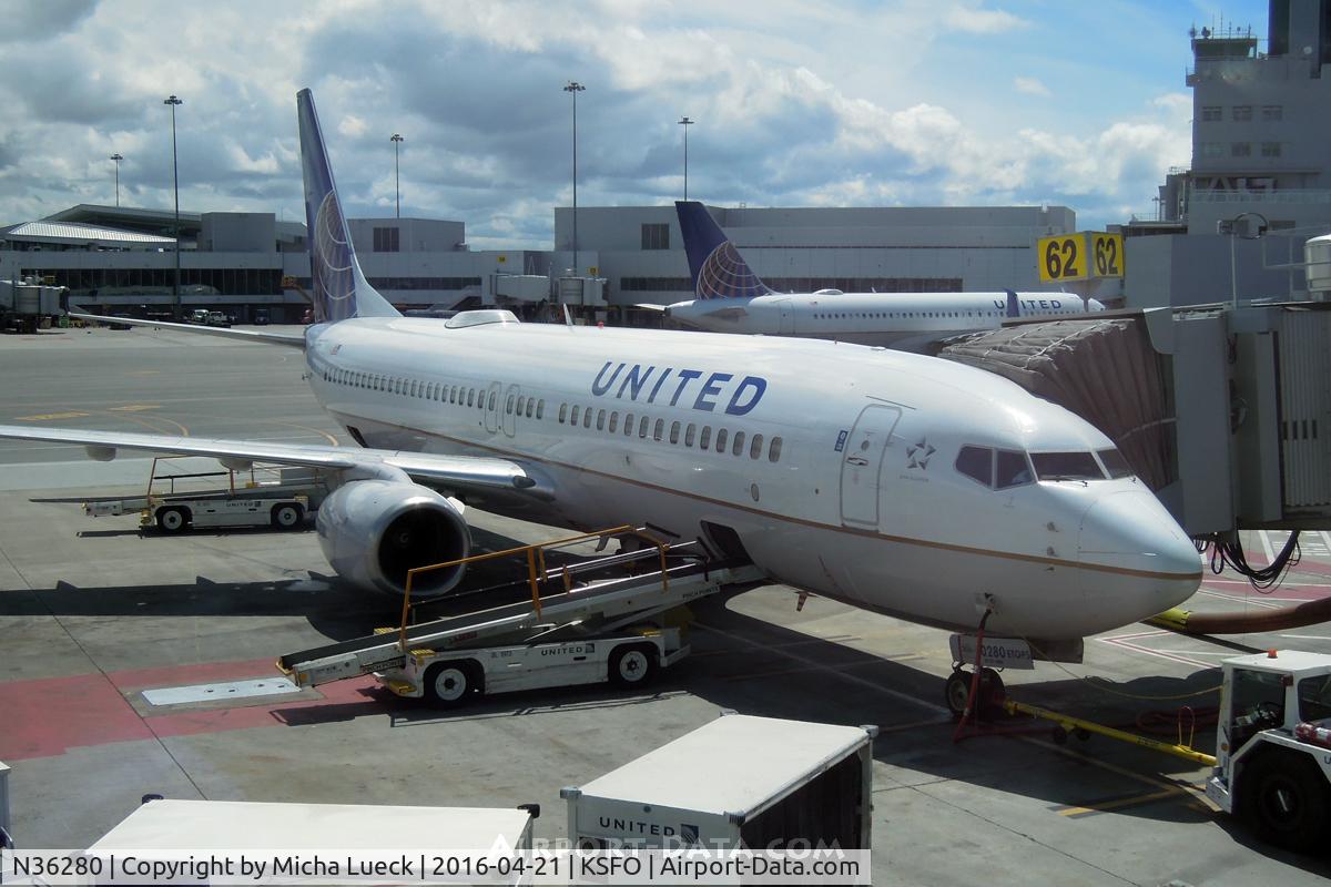 N36280, 2003 Boeing 737-824 C/N 31598, At SFO
