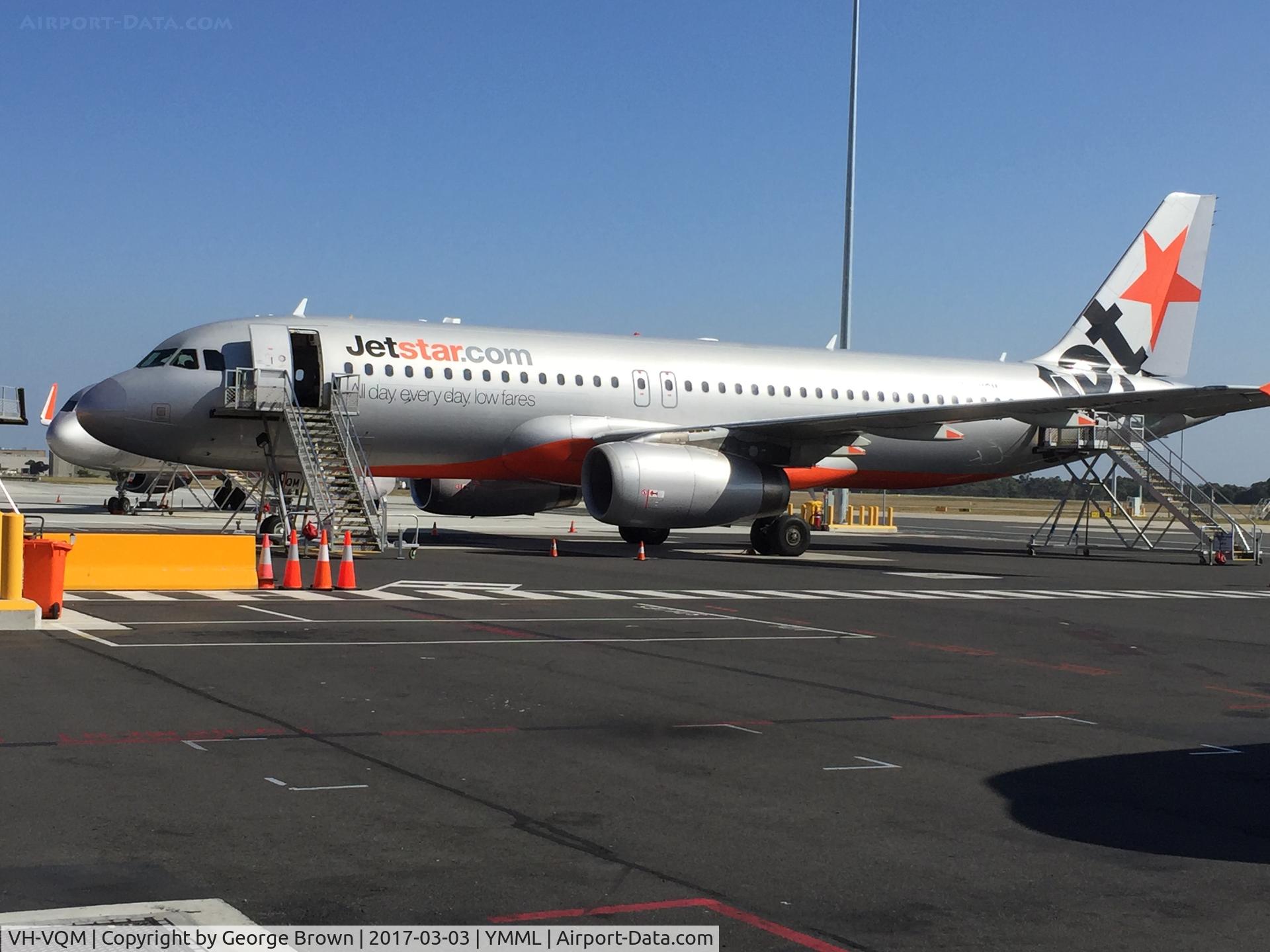 VH-VQM, 2005 Airbus A320-232 C/N 2608, At YMML
