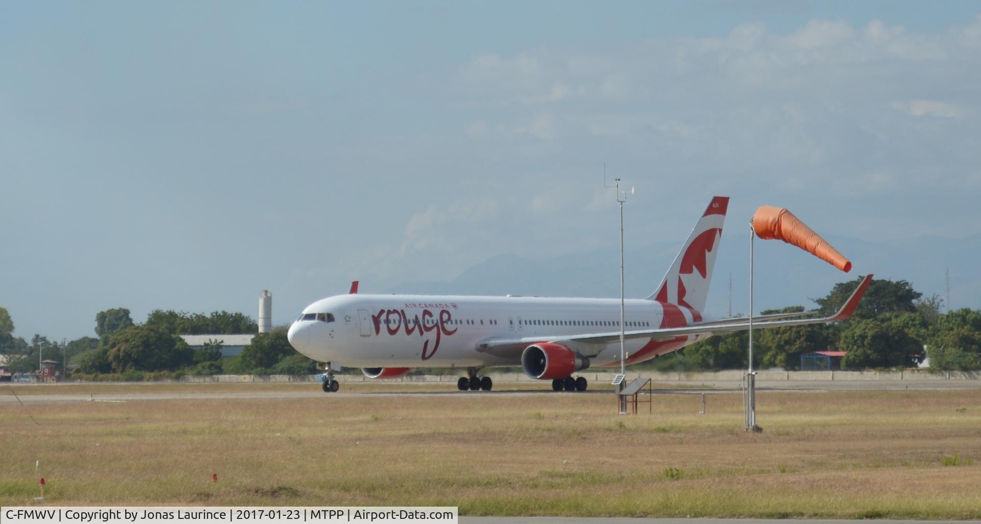 C-FMWV, 1995 Boeing 767-333/ER C/N 25586, Aircraft Air Canada Rouge landing at the PAP