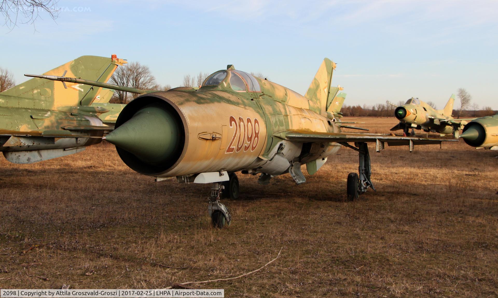 2098, 1978 Mikoyan-Gurevich MiG-21bis 75AP C/N 75062098, Pápa stored off-site airport, Hungary