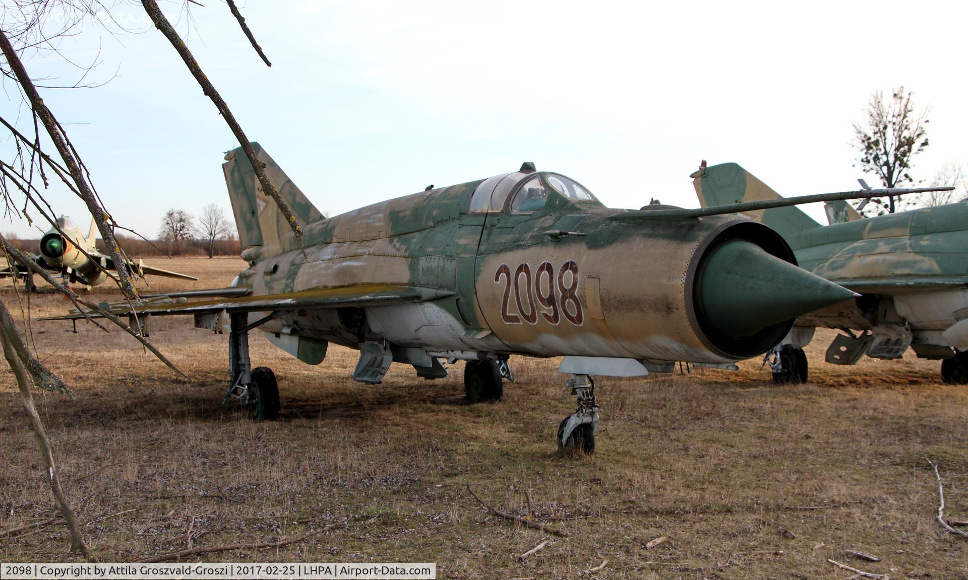 2098, 1978 Mikoyan-Gurevich MiG-21bis 75AP C/N 75062098, Pápa stored off-site airport, Hungary