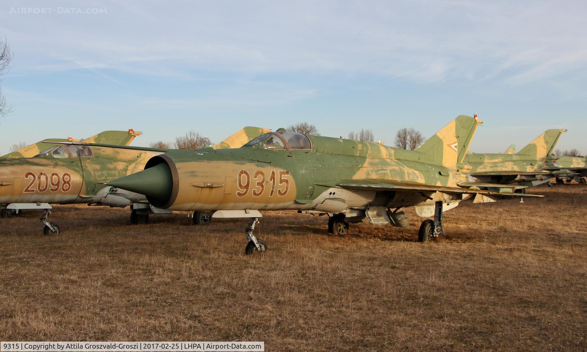 9315, Mikoyan-Gurevich MiG-21MF C/N 969315, Pápa stored off-site airport, Hungary