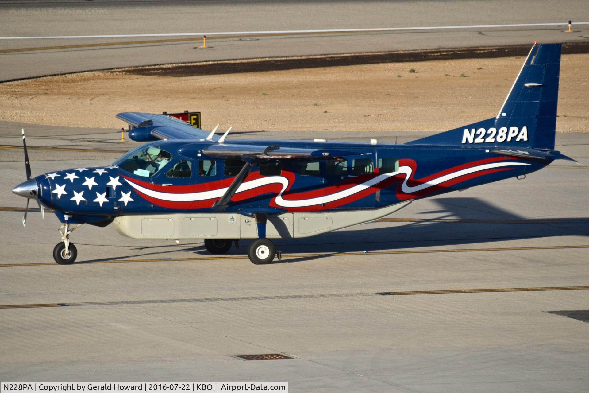 N228PA, 2002 Cessna 208B Grand Caravan C/N 208B0930, Taxiing on Alpha.