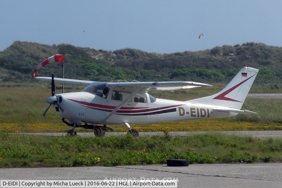 D-EIDI, Cessna 182F Skylane Skylane C/N 18254782, At Helgoland Düne