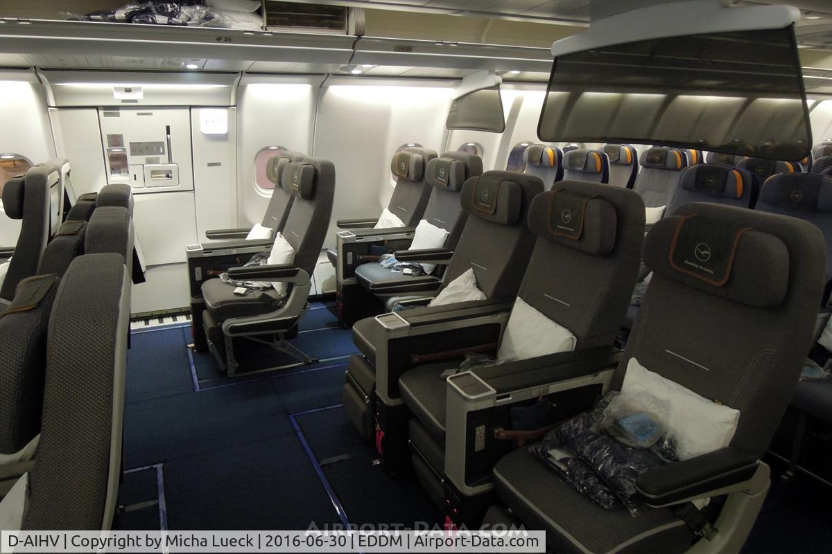 D-AIHV, 2008 Airbus A340-642X C/N 897, Premium Economy