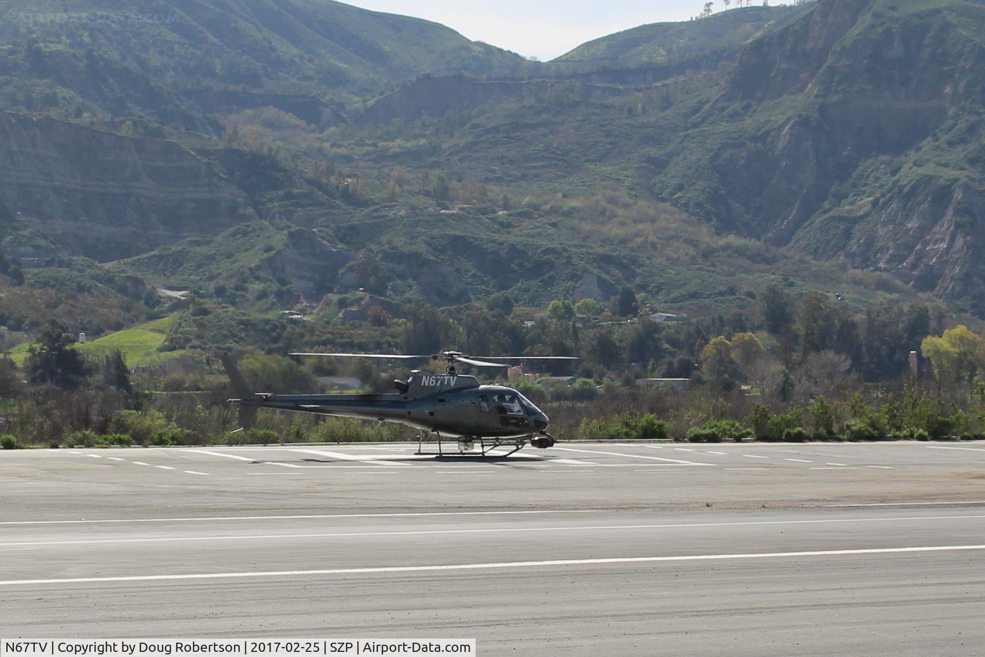 N67TV, 1995 Eurocopter AS-350B-2 Ecureuil Ecureuil C/N 2859, 1995 Eurocopter AS 350-B2 Ecureuil (Squirrel), Turbomeca Arriel 1D1 turboshaft of 732 shp, landed on SZP Helipad. Finished camera work with Boeing Stearman N68405 which see-(forthcoming)