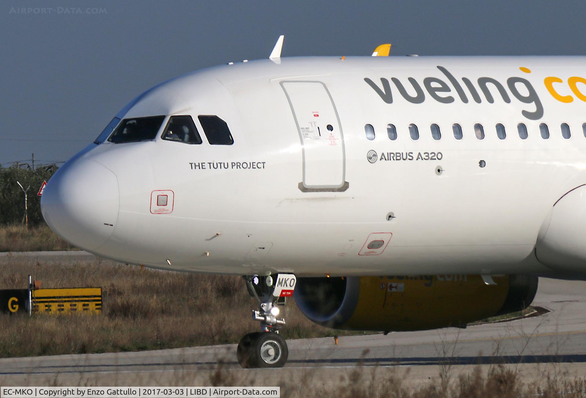 EC-MKO, 2016 Airbus A320-232 C/N 7028, Vueling