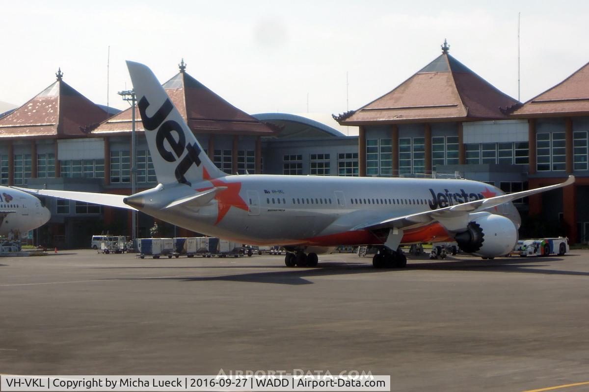 VH-VKL, 2015 Boeing 787-8 Dreamliner C/N 36238, At Denpasar