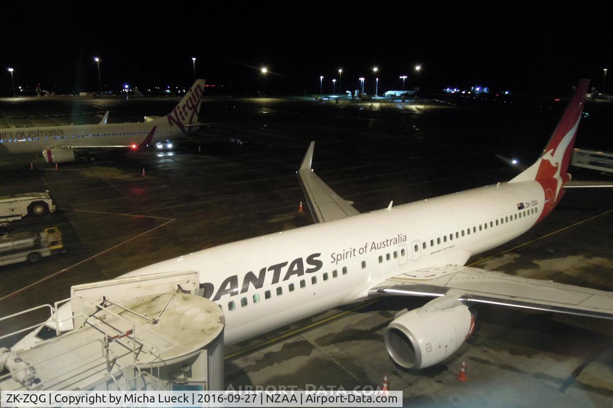 ZK-ZQG, 2011 Boeing 737-838 C/N 34190, At Auckland