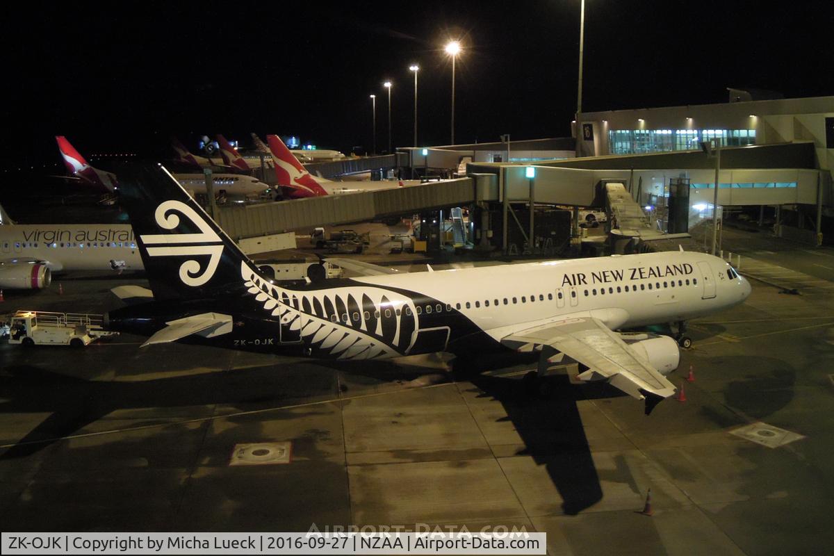ZK-OJK, Airbus A320-232 C/N 2445, The morning rush to Australia (1xNZ, 2xVA, 4xQF)
