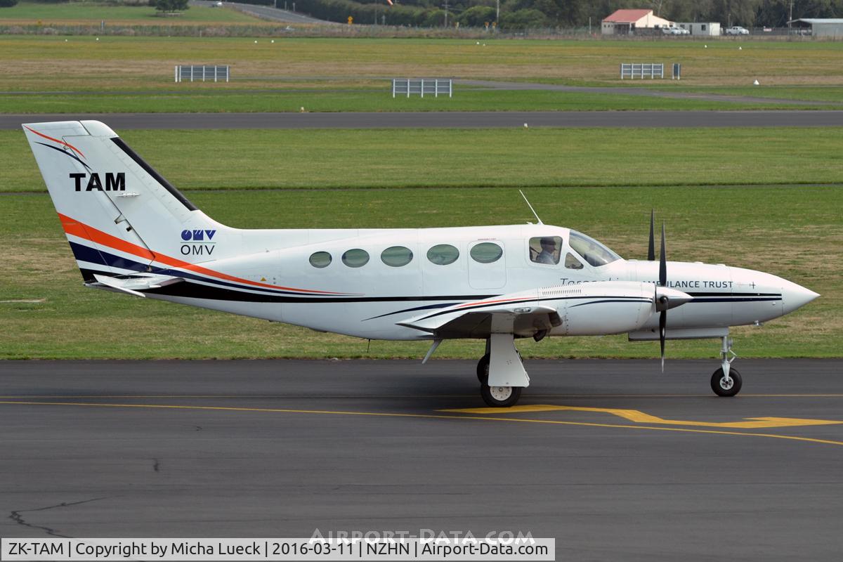 ZK-TAM, Cessna 421C Golden Eagle C/N 421C-0886, At Hamilton