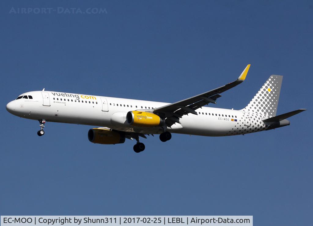 EC-MOO, 2016 Airbus A321-231 C/N 7471, Landing rwy 25R