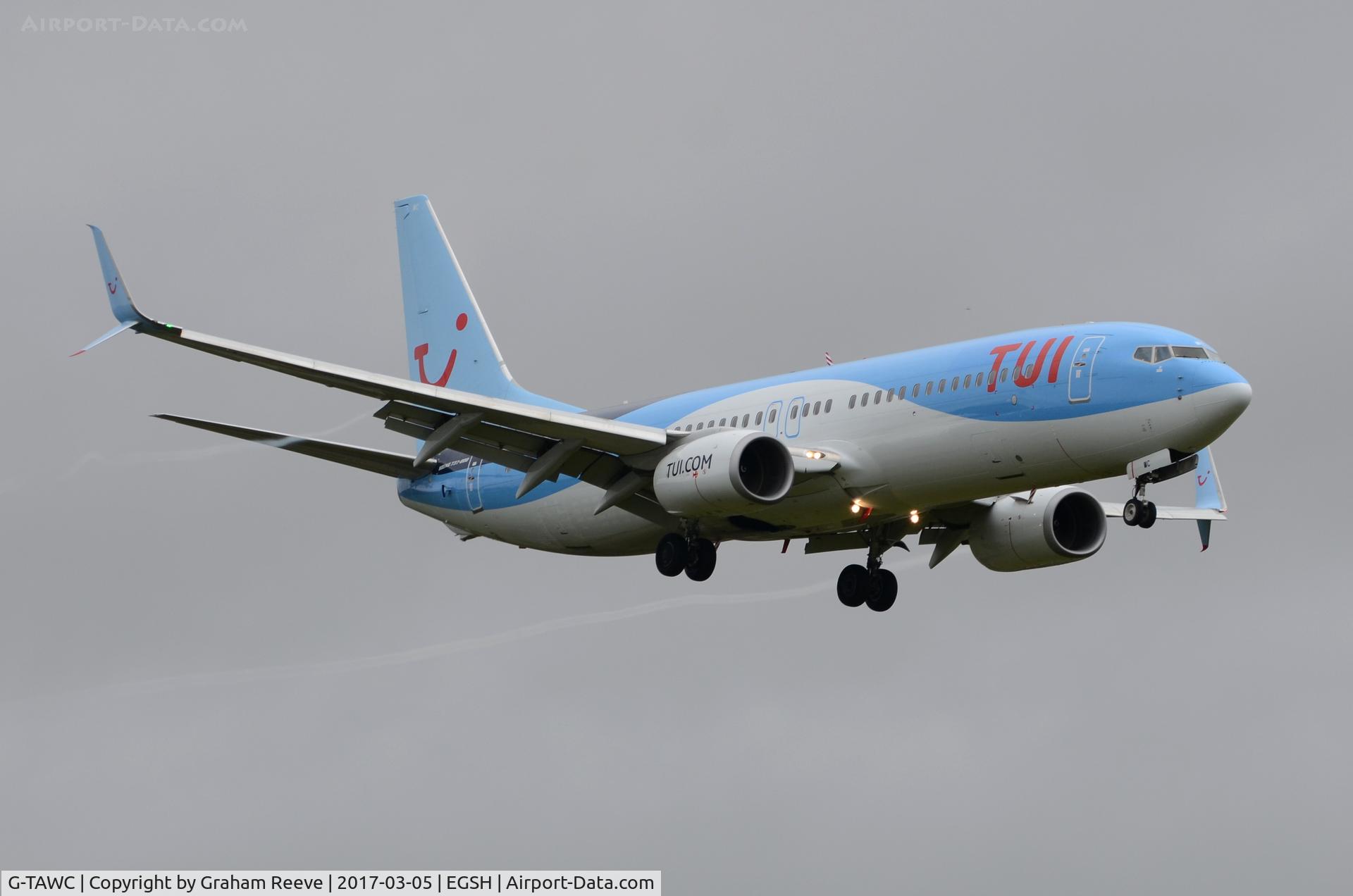 G-TAWC, 2012 Boeing 737-8K5 C/N 39922, Landing at Norwich.