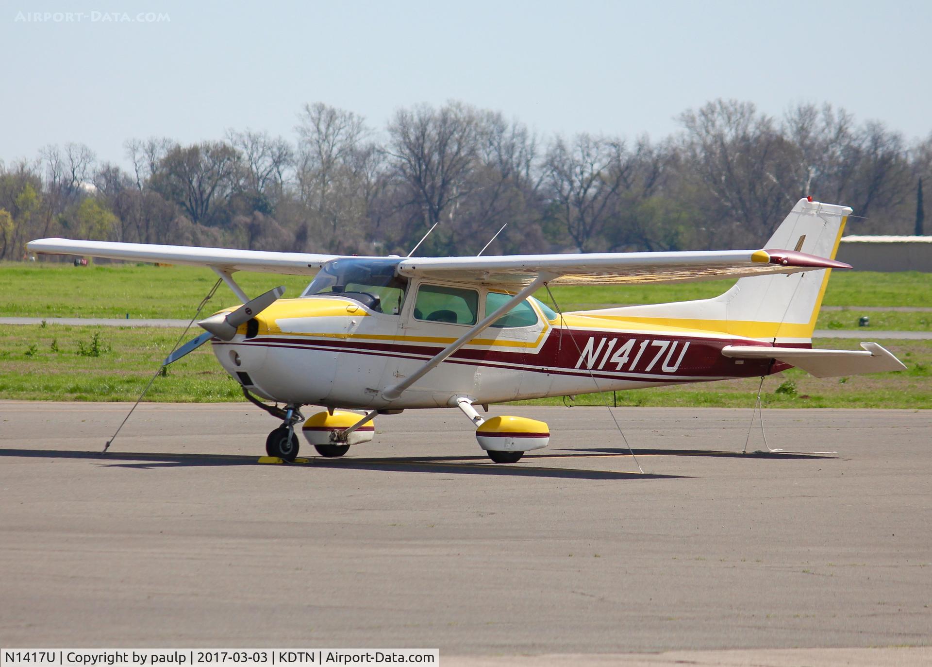 N1417U, 1976 Cessna 172M C/N 17267085, At Downtown Shreveport.