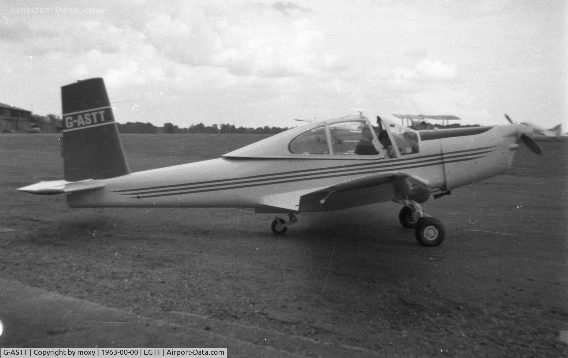 G-ASTT, Orlican L-40 Meta Sokol C/N 150908, Orlican L-40 Meta Sokol at Fairoaks. Written off at Bembridge EGHJ, June 1971
