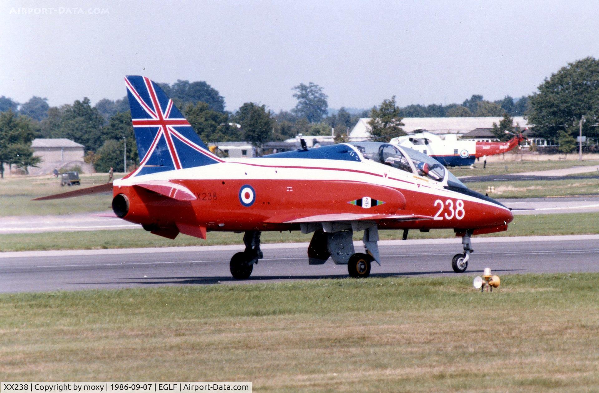 XX238, 1978 Hawker Siddeley Hawk T.1 C/N 074/312074, Bae Hawk T.1. at Farnborough.