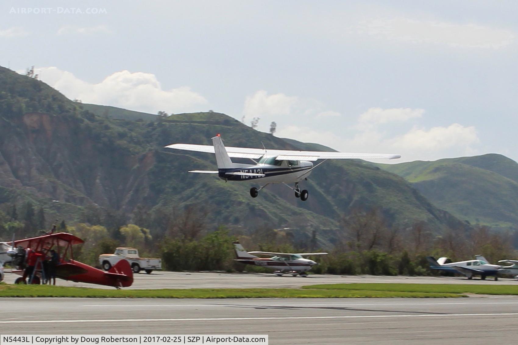 N5443L, 1980 Cessna 152 C/N 15284315, 1980 Cessna 152, Lycoming O-235 115 Hp, takeoff climb Rwy 22