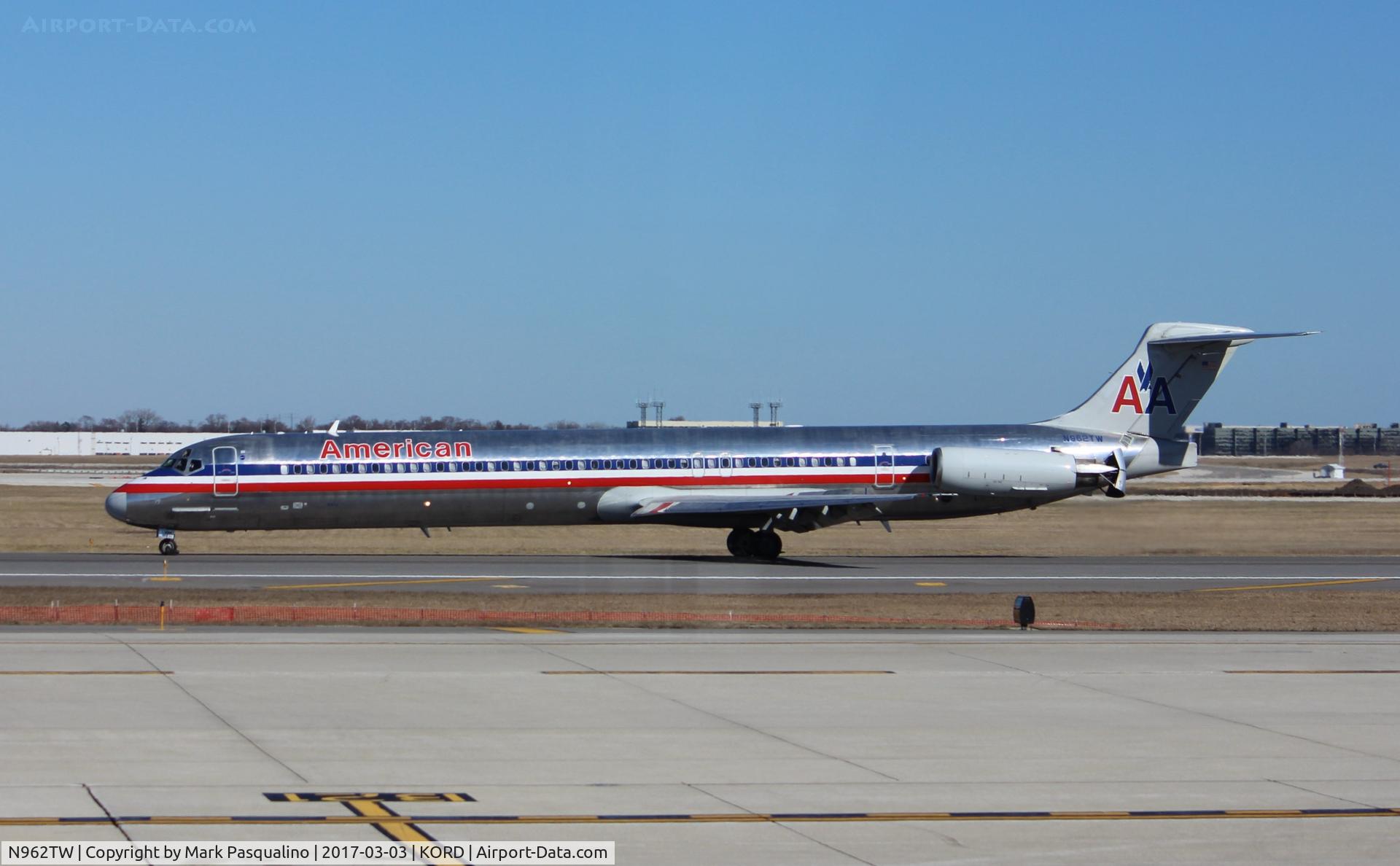 N962TW, 1999 McDonnell Douglas MD-83 (DC-9-83) C/N 53612, MD-83