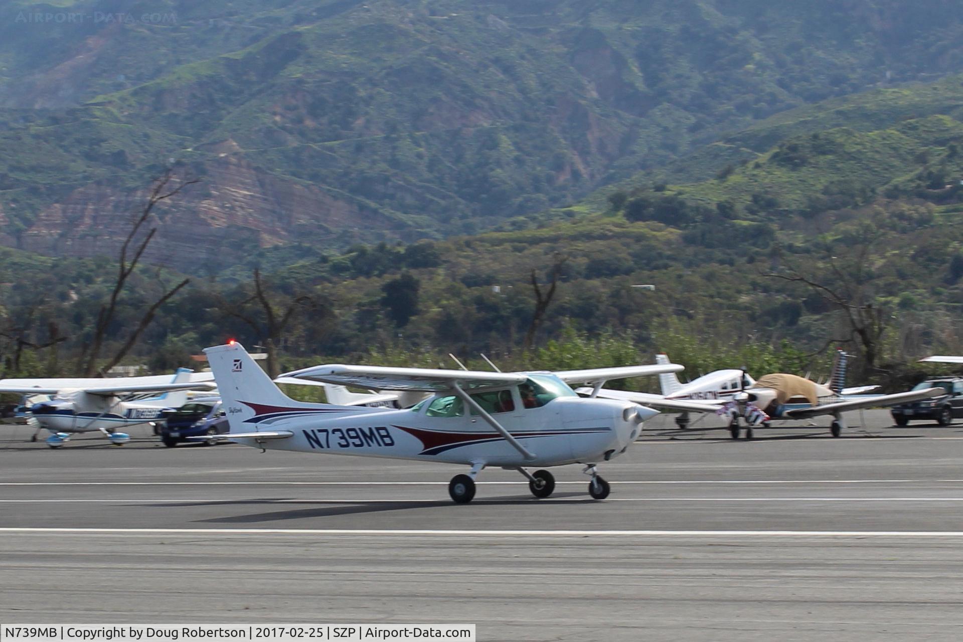 N739MB, 1978 Cessna 172N C/N 17270641, 1978 Cessna 172N SKYHAWK, Lycoming IO-320-H2AD 160 Hp, takeoff roll Rwy 22