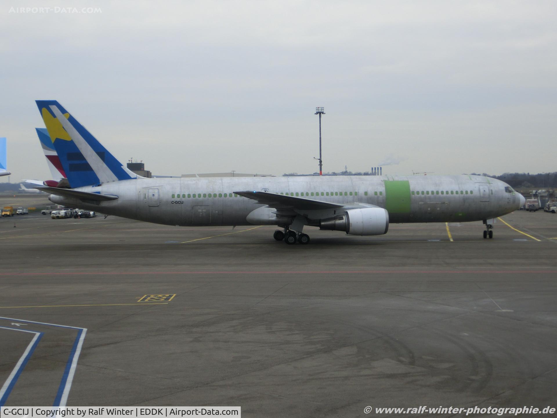 C-GCIJ, 1995 Boeing 767-306/ER C/N 26263, Boeing 767-306ER-BDSF - W8 CJT CargoJet Airways without colours - 26263 - C-GCIJ - 2015 - CGN