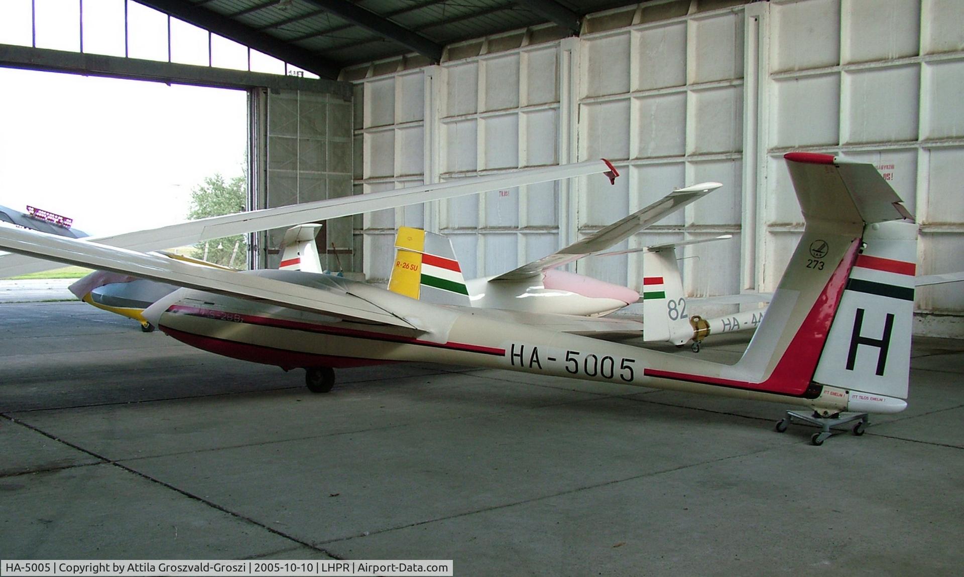 HA-5005, 1980 ICA-Brasov IS-28B2 C/N 273, Györ-Pér Airport, Hungary
