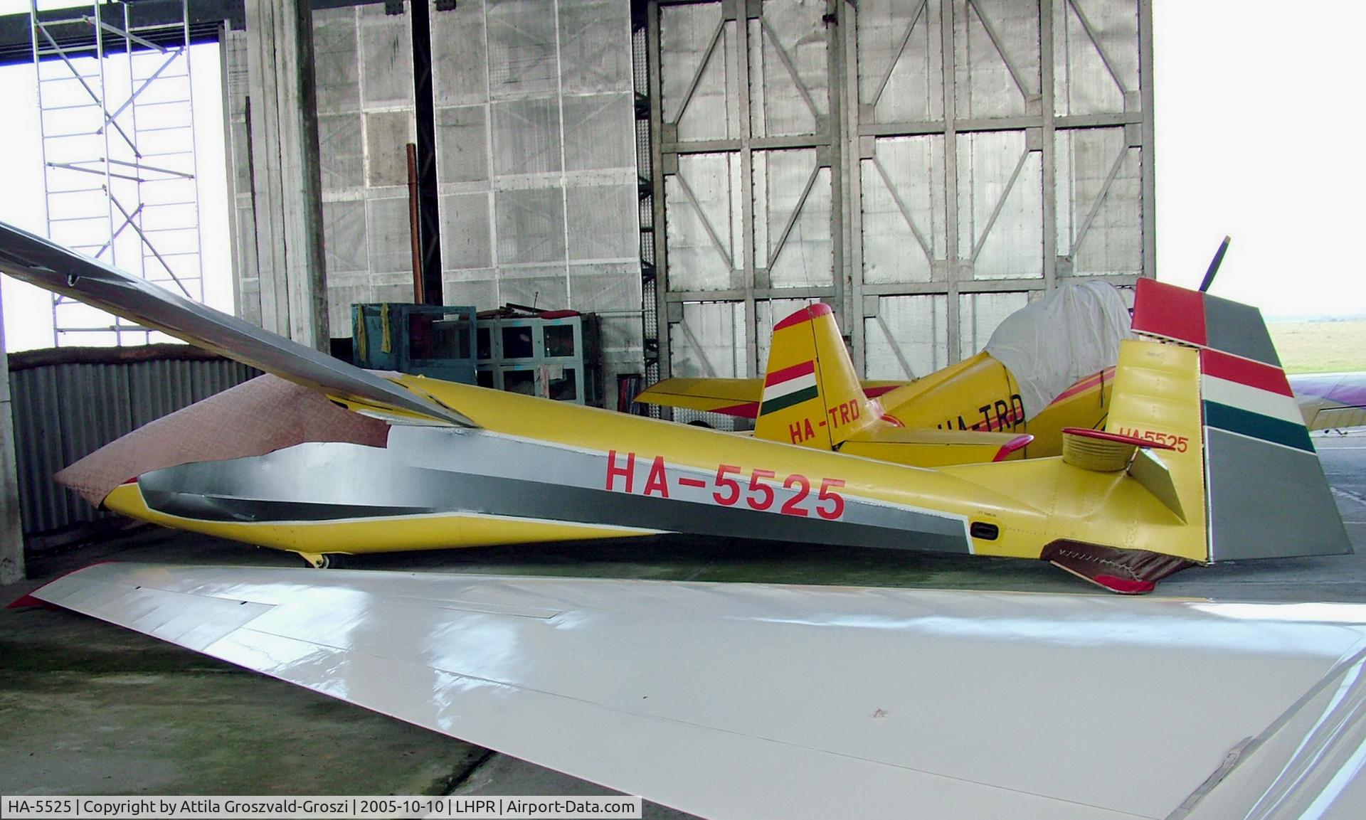 HA-5525, 1985 Rubik R-26SU Góbé 82 C/N AA800041, Györ-Pér Airport, Hungary