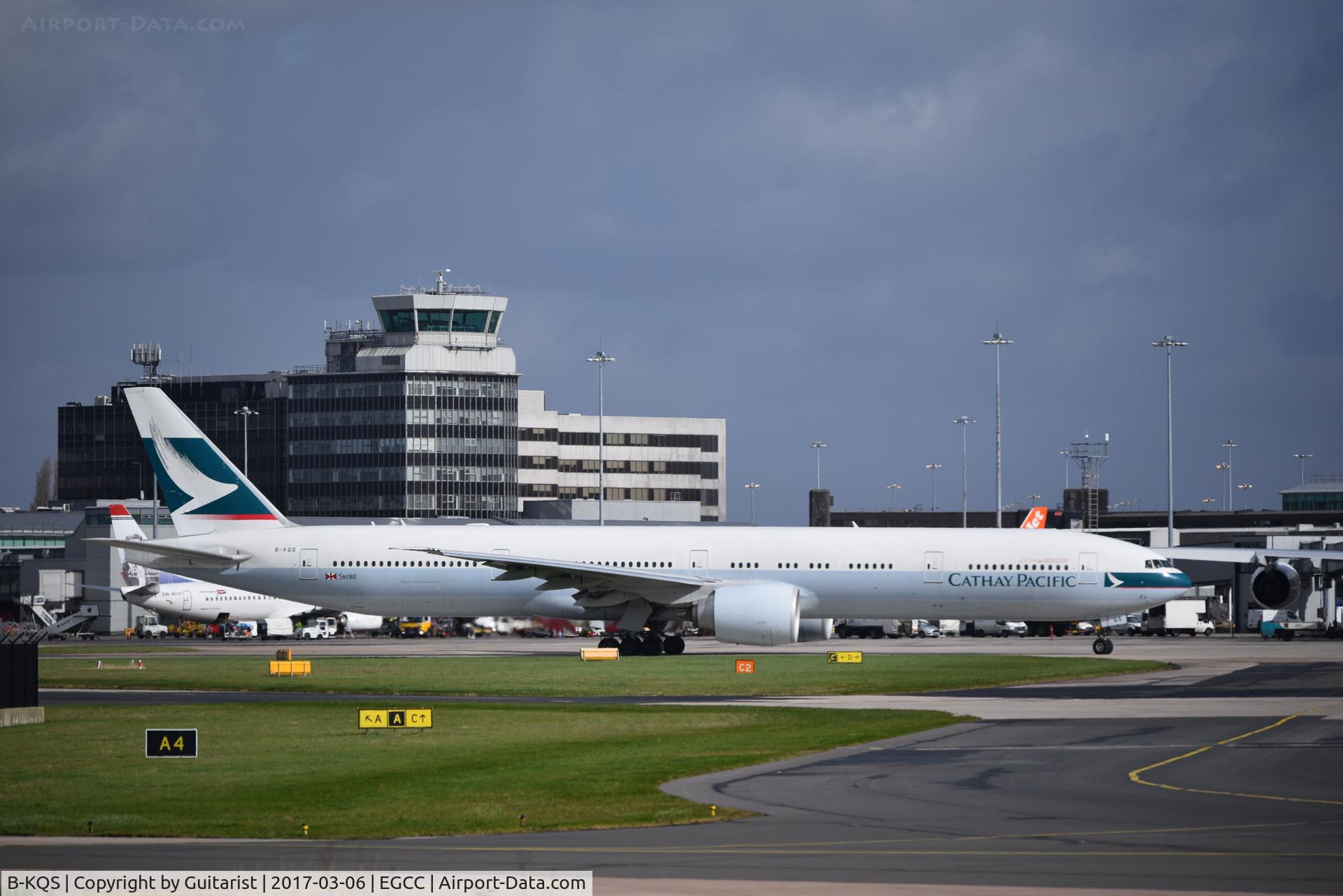 B-KQS, 2014 Boeing 777-367/ER C/N 42144, At Manchester
