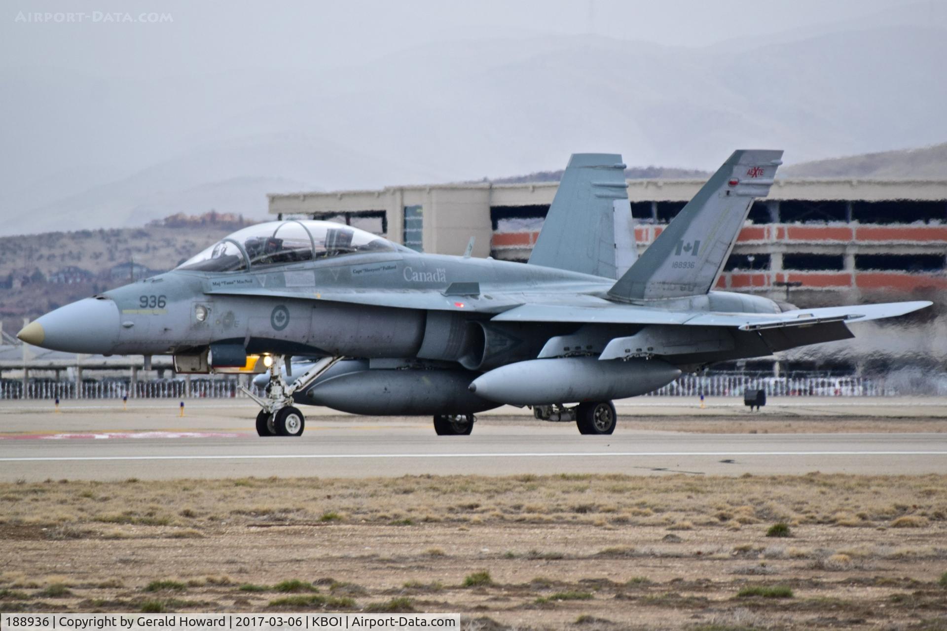 188936, 1988 McDonnell Douglas CF-188B Hornet C/N 0731, Aerospace Engineering Test Establishment, 4 Wing Cold Lake, Alberta, Canada. Arrived just as the snow started to fly. Taxing of RWY 28L.