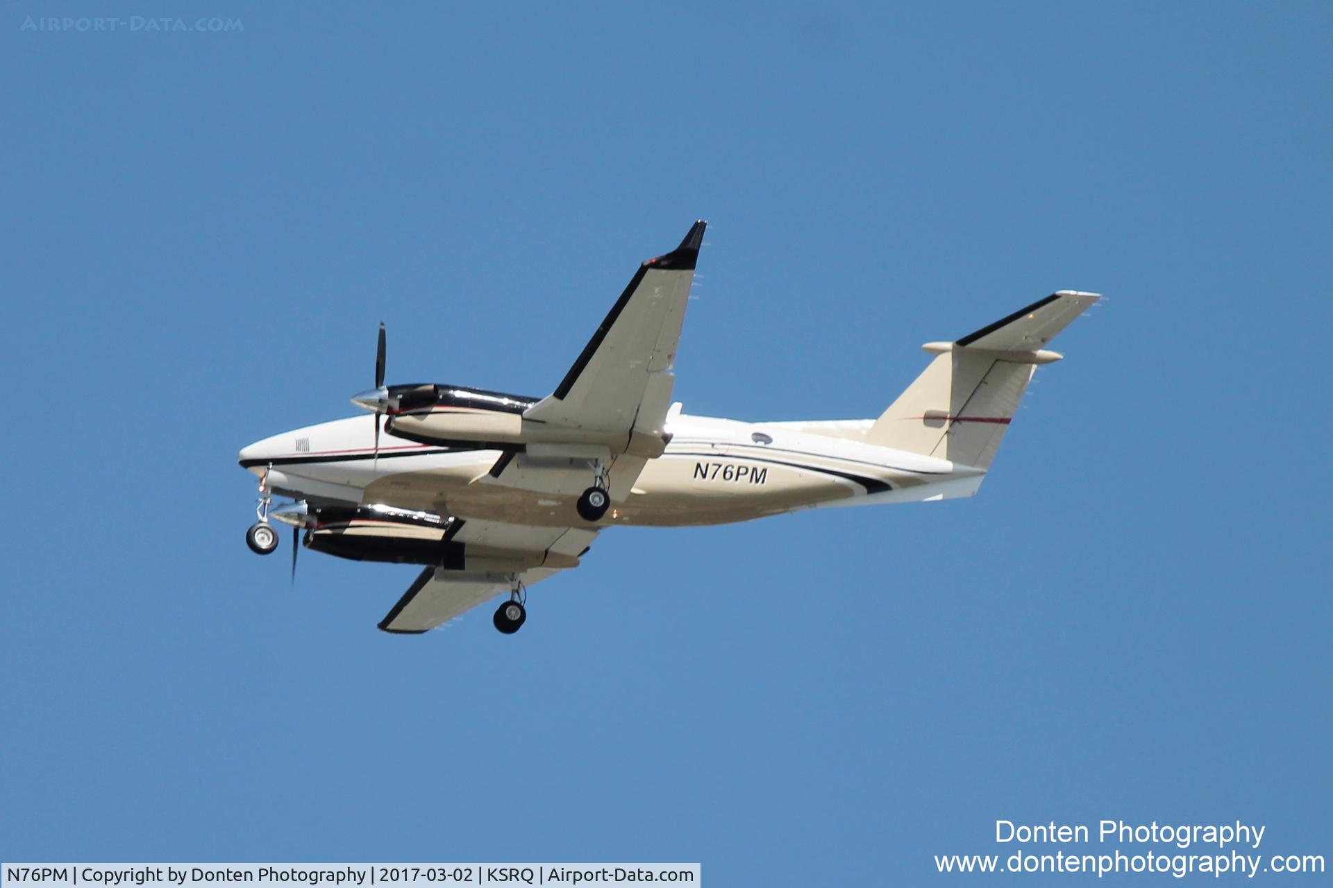 N76PM, 1998 Raytheon Aircraft Company B300 C/N FL-200, Beechcraft Super King Air 300 (N76PM) arrives at Sarasota-Bradenton International Airport following flight from Page Field