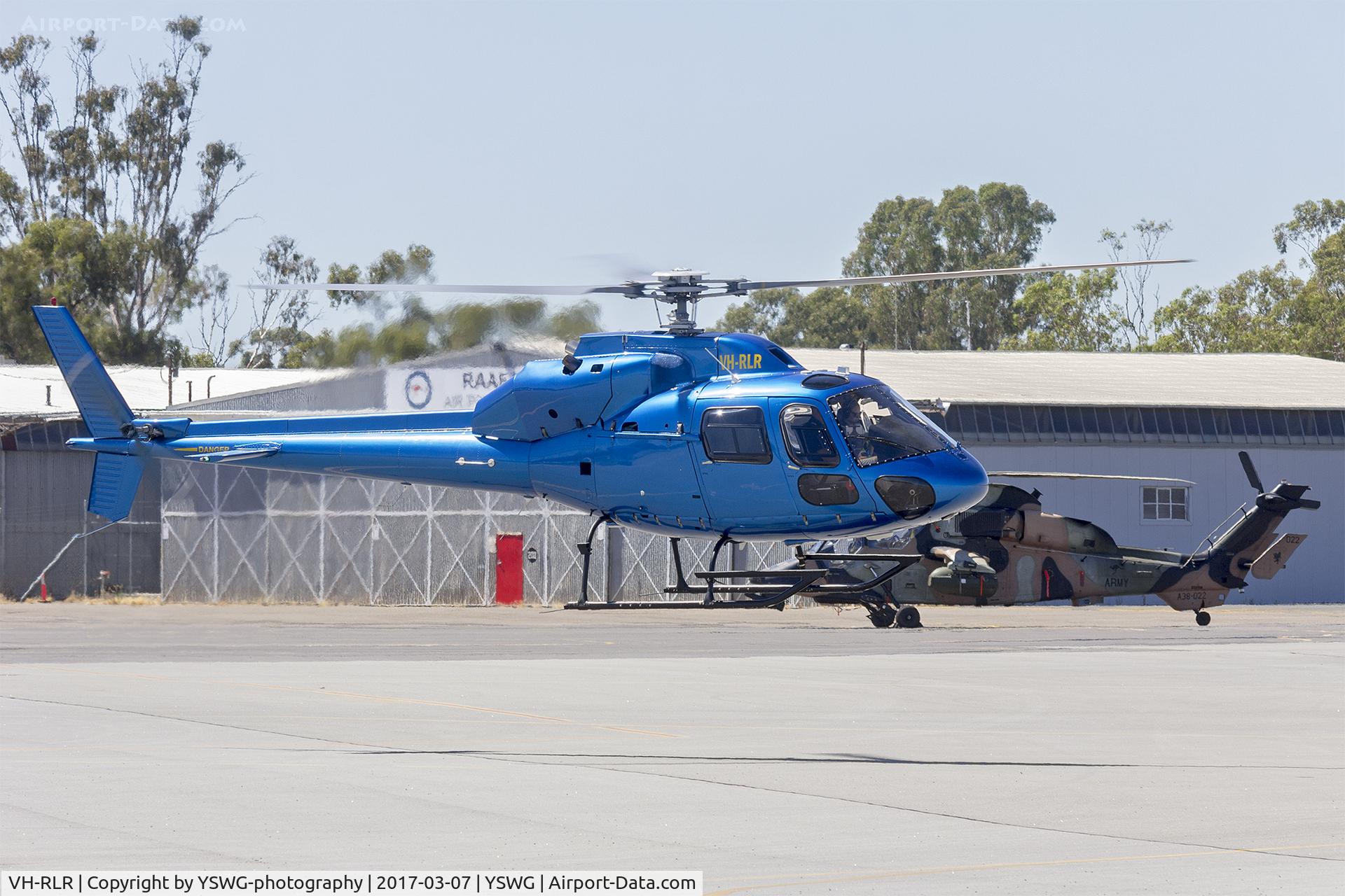 VH-RLR, 1982 Eurocopter AS-355F-2 Ecureuil 2 C/N 5226, Heli Experience (VH-RLR) Eurocopter AS355 F1 Ecureuil 2 Twin Squirrel at Wagga Wagga Airport.jpg