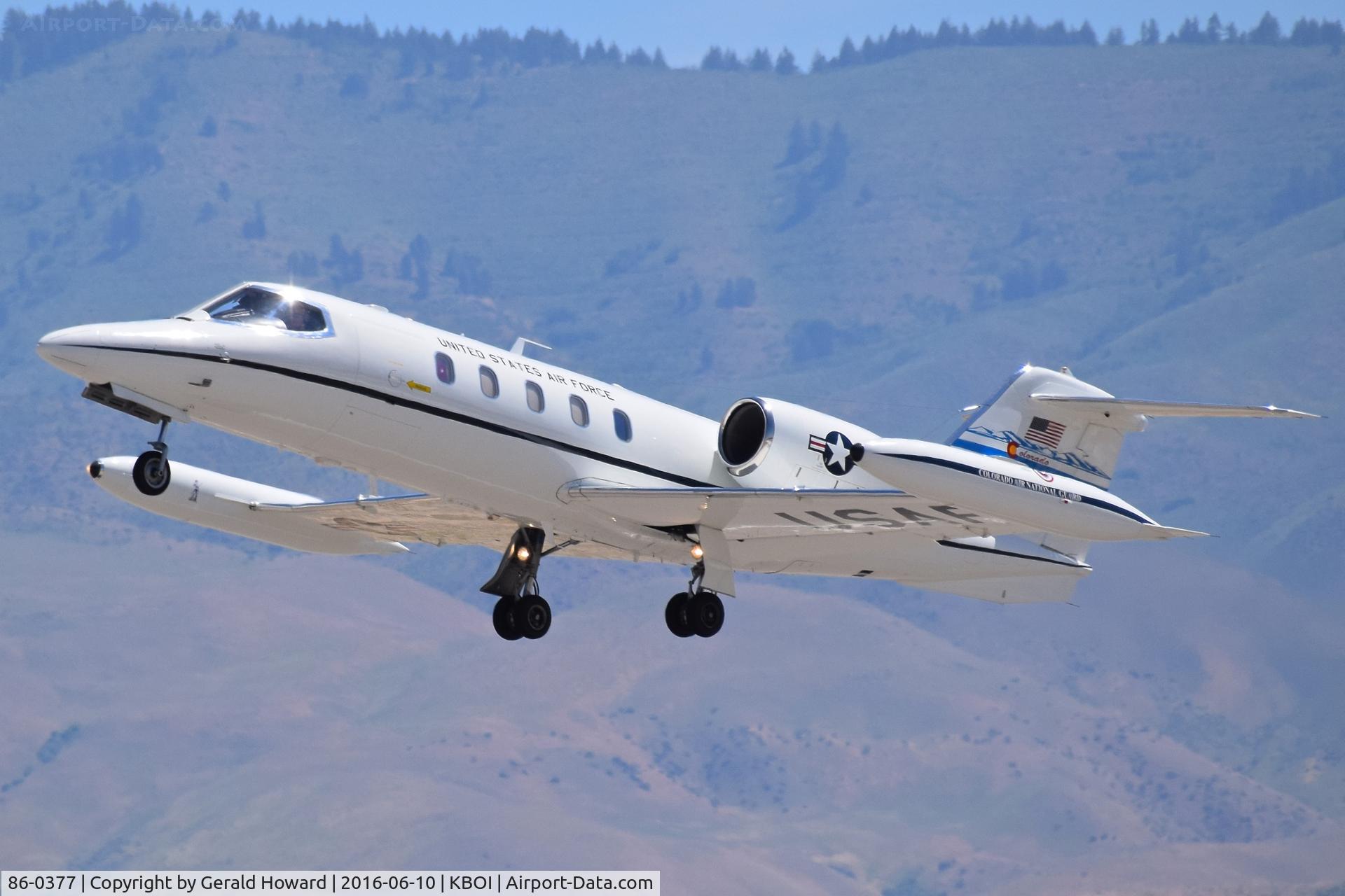 86-0377, 1985 Gates Learjet C-21A C/N 35A-629, Departing RWY 28L. Colorado ANG.