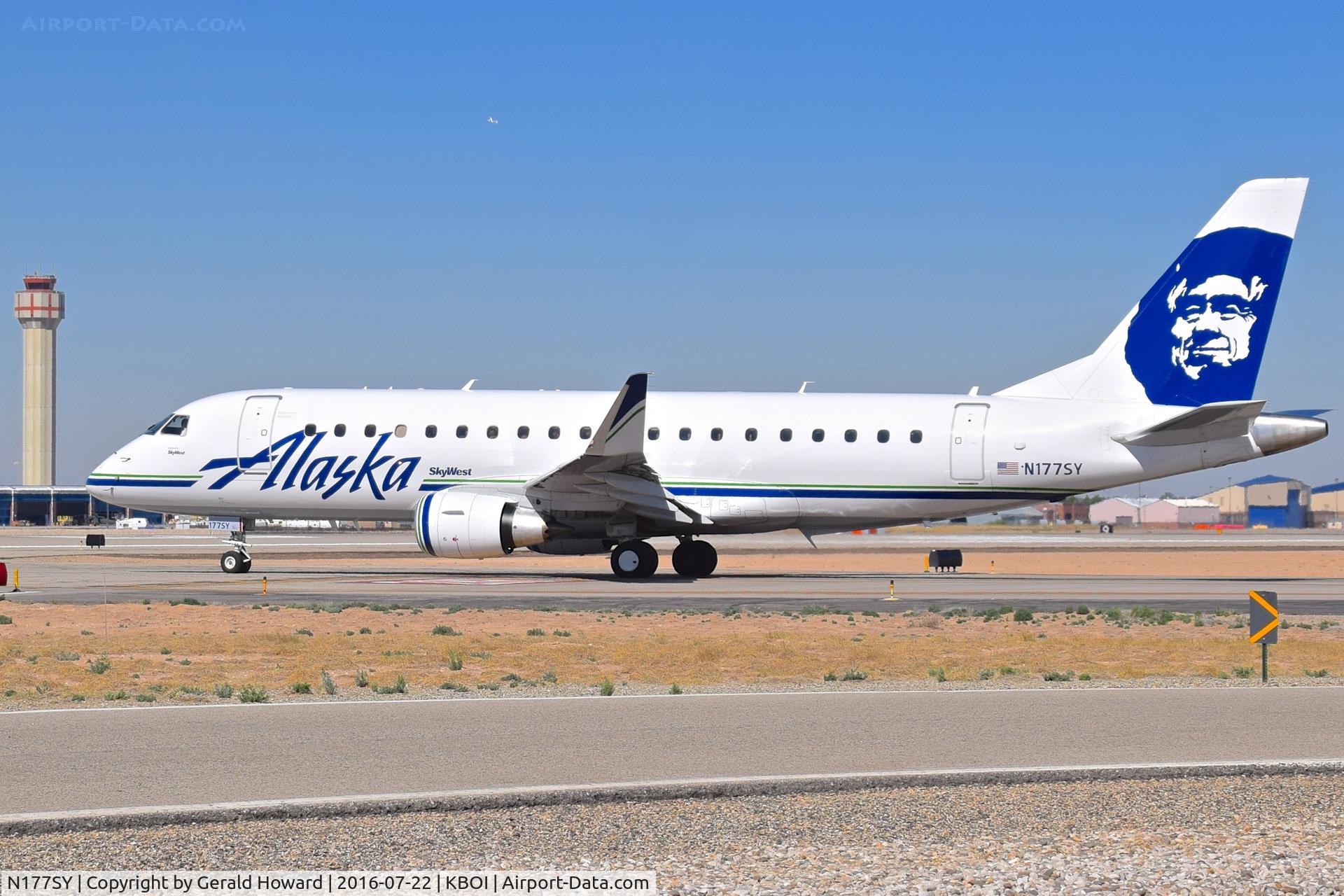 N177SY, 2016 Embraer 175LR (ERJ-170-200LR) C/N 17000535, On Alpha awaiting clearance for RWY 28R.