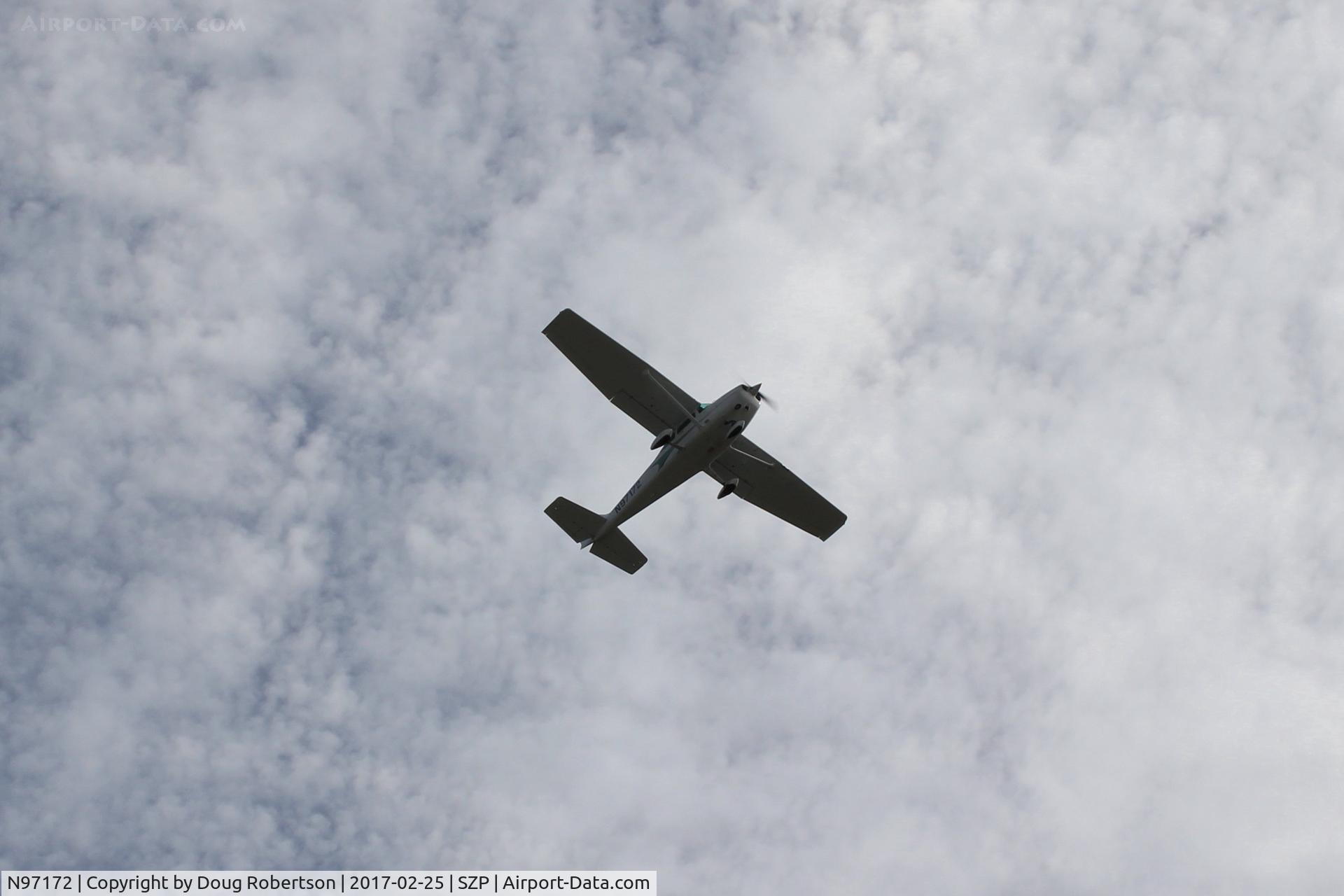 N97172, 1984 Cessna 172P C/N 17276162, 1984 Cessna 172P SKYHAWK, Lycong O-320 D2J 160 Hp, takeoff climb Rwy 22